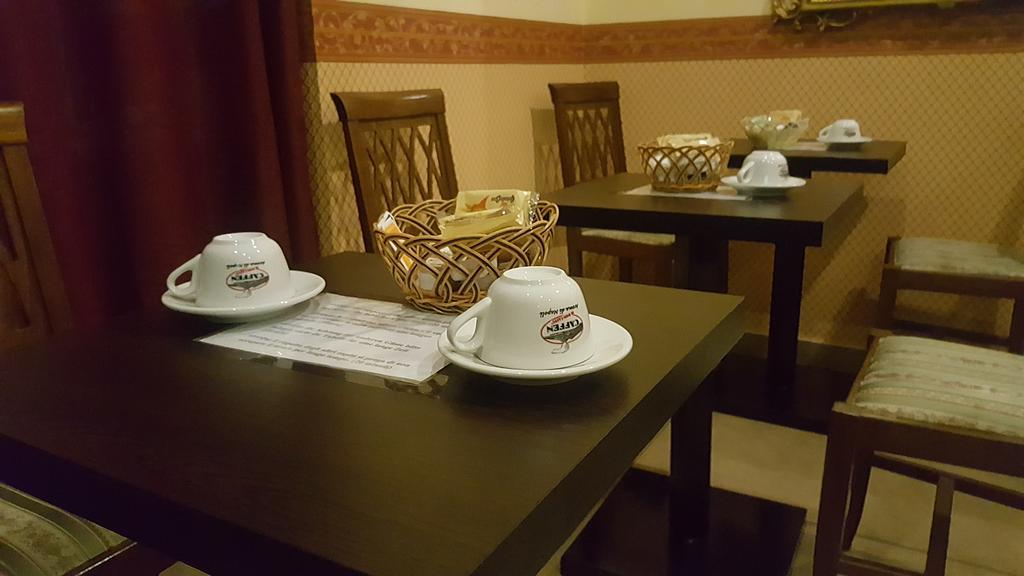 Bed & Breakfast Napoli Centrale Exterior photo
