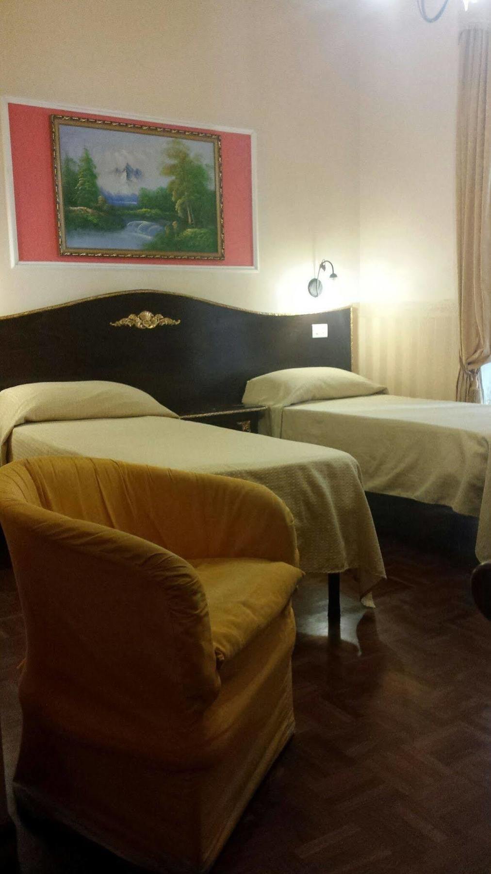 Bed & Breakfast Napoli Centrale Exterior photo